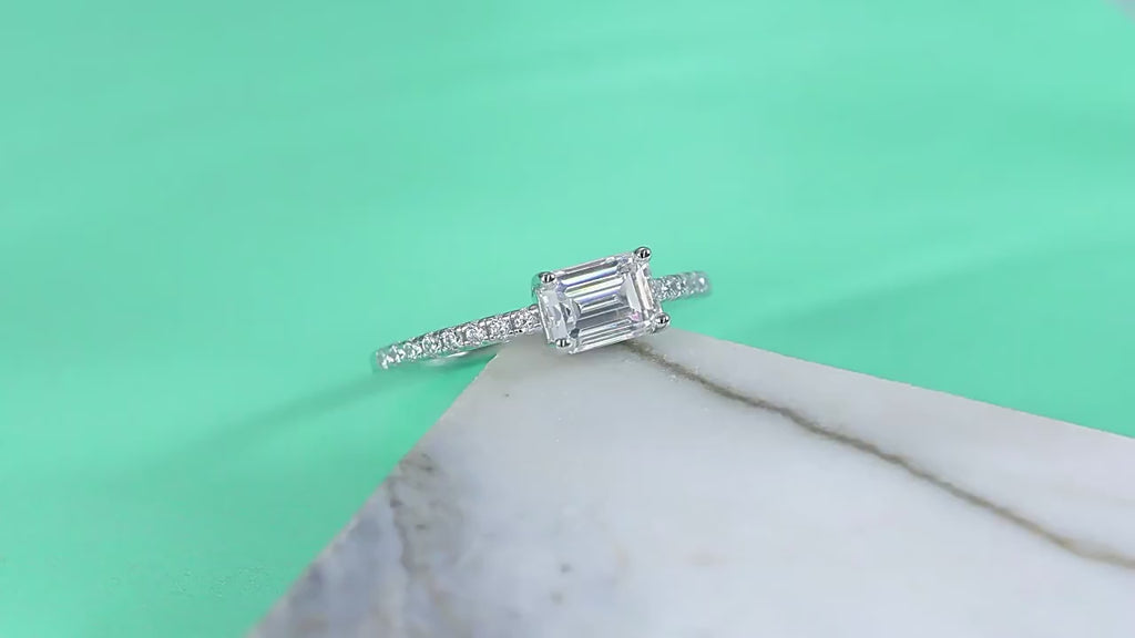 Elegance moissanite emerald , Certified GRA, S925 sterling silver 18k gold-plated ring