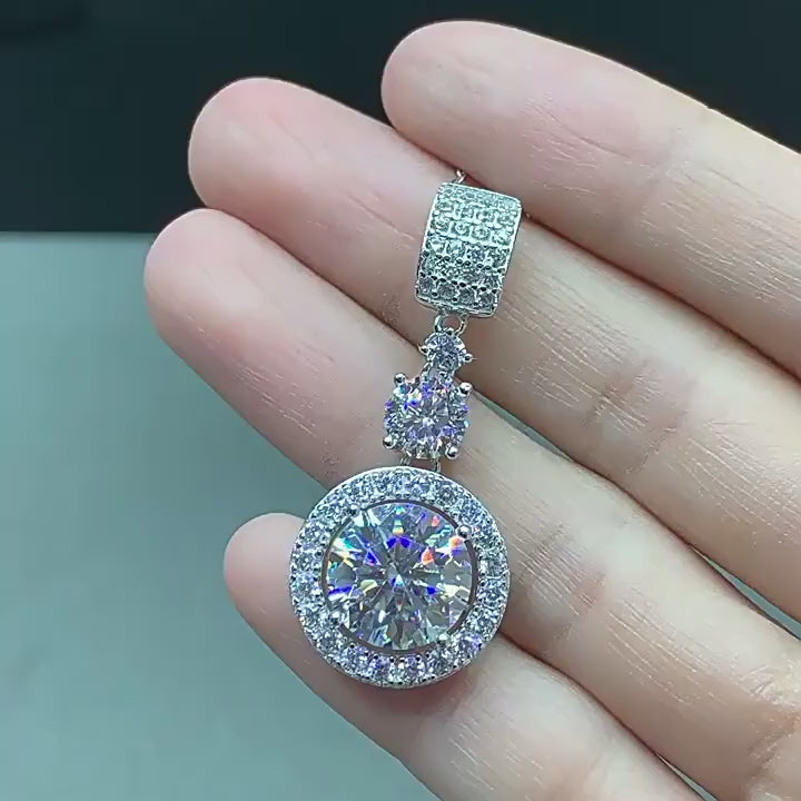 Majestic Glow 6.1 carats moissanite , Certified GRA , s925 sterling silver ultra-luxury necklace